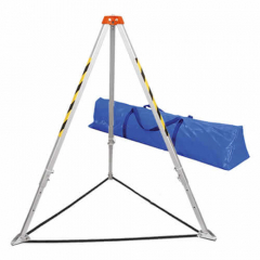 Safety tripod for work in confined spaces 
